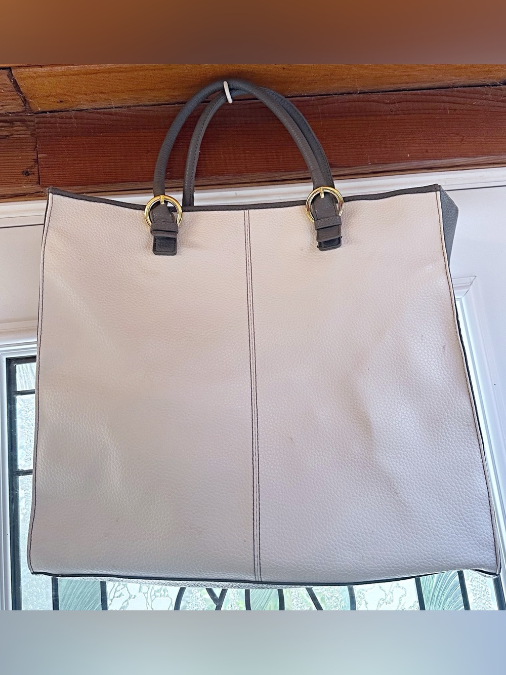 Spacious Two-Tone Leather look vinyl Tote - white with Gray Handles